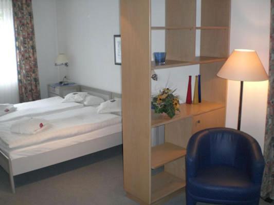 Moorland Hotel Am Senkelteich Vlotho Rom bilde